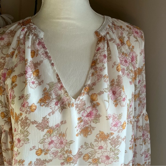VICI Long Sleeve Cream and Pink Vintage floral blouse - Picture 5 of 6